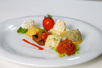garniture side dish plate