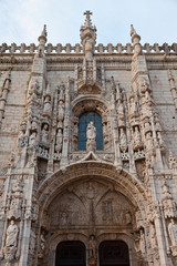 Fototapeta na wymiar Pórtico Sur. Monasterio de los Jerónimos. Barrio Belém. Ciudad de Lisboa, Portugal, Península Ibérica, Europa