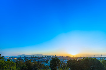 夕暮れの横浜郊外の景色