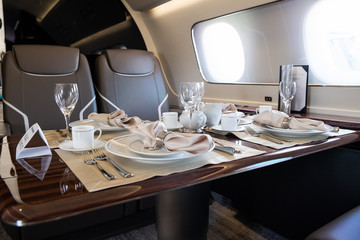 Table Avion