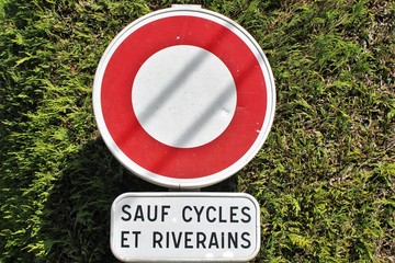 panneau de signalisation.