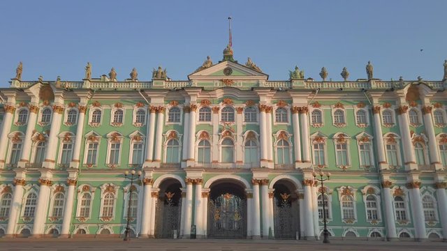 Winterpalast mit Eremitage in Sankt Petersburg