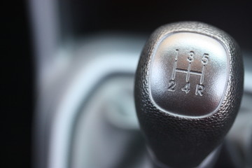 Manual / stick shift five-speed gear lever