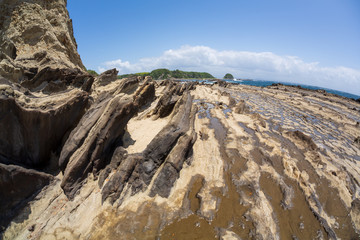 三浦半島毘沙門海岸の奇岩