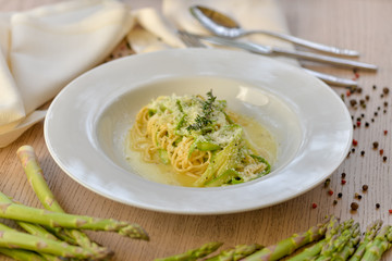 vegan pasta with asparagus