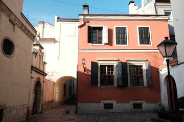 Fototapeta na wymiar Old architecture small courtyards. Street in the city of Lviv Ukraine 03.15.19