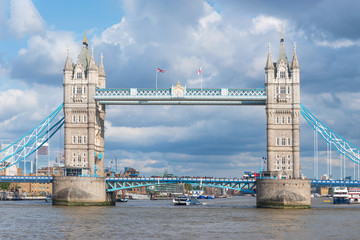 Fototapeta na wymiar Famous landmark Tower Bridge in London, United Kingdom .