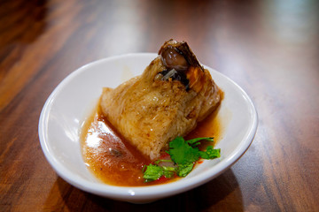 Traditional food that the Dragon Boat Festival will definitely eat, handmade meat,