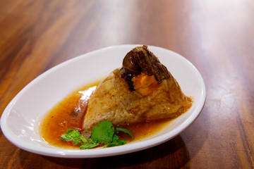 Traditional food that the Dragon Boat Festival will definitely eat, handmade meat,