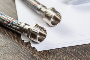 Water braided hose with connecting internal screw