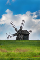 Fototapeta na wymiar windmill in the field