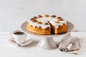 Pumpkin Cake with Cream Cheese Frosting