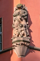 Der Rattenfänger von Hameln - Skulptur von Emil Hub in der Braubachstraße in Frankfurt am Main