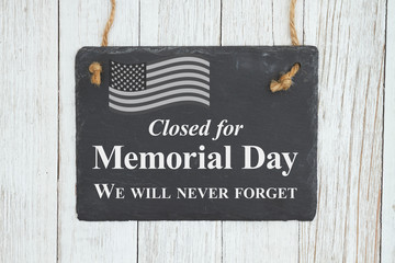 Closed Memorial  Day chalkboard sign