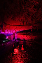 鍾乳洞内部　ライトアップ