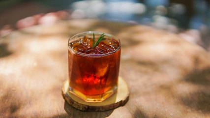 a glass of ice americano