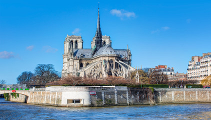 Fototapeta na wymiar Notre dame de Paris - France