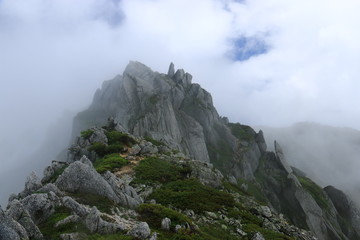 	中央アルプス縦走　空木岳山頂への道