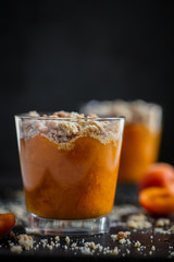 verrine crumble d'abricots