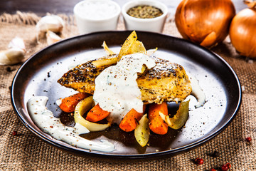 Grilled chicken fillet and vegetables