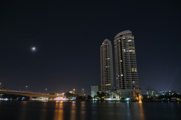 Fototapeta na wymiar Night sky in Bangkok