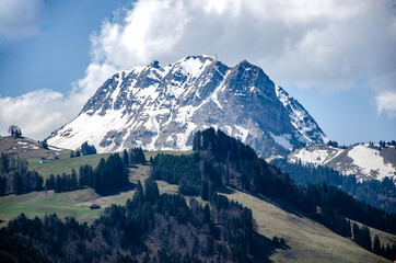 Vista de la montaña del Moleson, en los alpes suizos.