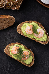 bread wholegrain mashed avocado with shrimp