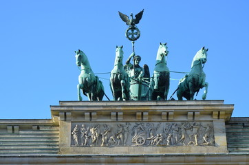 Obraz premium Brandenburg Gate at sunrise, Berlin, Germany 
