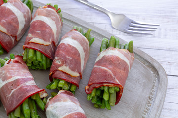 fagots d'haricots verts et lard