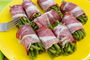 fagots d'haricots verts et lard