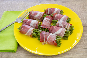 fagots d'haricots verts et lard
