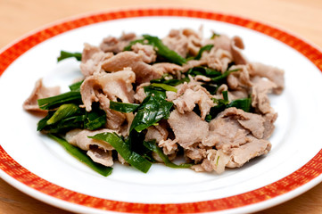 豚肉とニラの炒め物