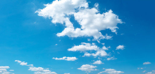 Fototapeta na wymiar Blue sky and beautiful cloud landscape background.