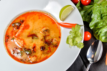spicy thai seafood soup tom yam