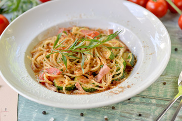 noodles with vegetables