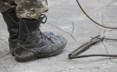 worker welder weld metal wire