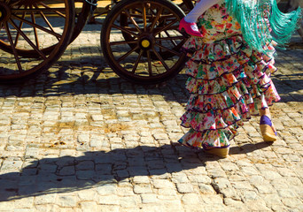 Trajes de flamenca, feria, fiesta, abril / Flamenco costumes, fair, party, April