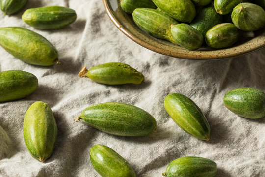 Raw Green Organic Indian Parval