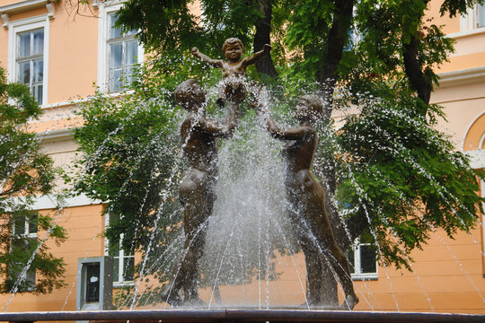 Sculpture Family, made by academic sculptor Slobodan Koji. It is placed at Kikinda's city square in Autonomous Province of Vojvodina, in Serbia