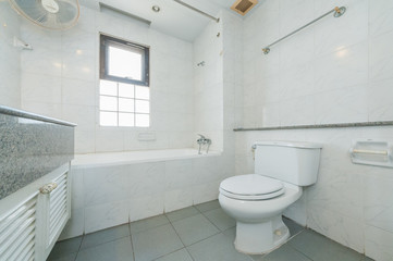 Fototapeta na wymiar White Bathroom in Country House