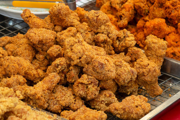 DEEP FRIED CHICKEN - STREET FOOD : HOT AND SPICY GOLDEN BROWN CHICKEN LEGS