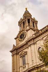Fototapeta premium Saint pauls london with dome and the clock