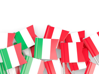 Fototapeta na wymiar Pins with flags of Italy and peru isolated on white.