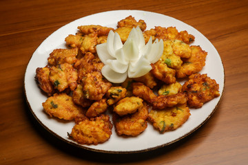 Deep fried vegetable fritters