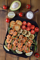 Shrimp kebabs with avocado