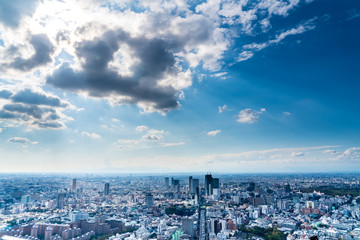 Obraz premium Pewnego dnia miejskie niebo