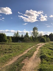 Дорога в поле. Road to the field