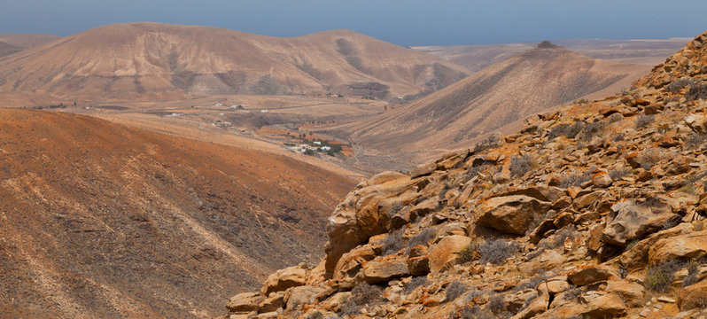 Vista desde la Degollada de los Granadillos. Parque Rural de Betancuria. Isla Fuerteventura. Provincia Las Palmas. Islas Canarias. Espa&ntilde;a