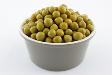 green peas in a bowl