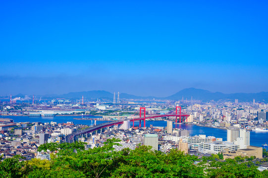 高塔山公園から眺める北九州市の都市風景